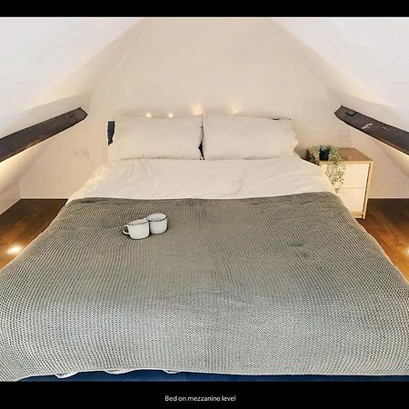 Mezzanine Studio Apartment 伦敦 外观 照片
