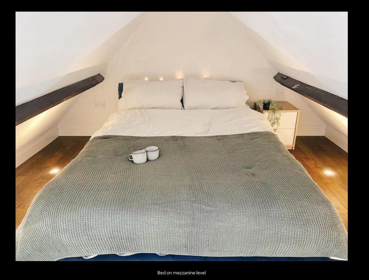 Mezzanine Studio Apartment 伦敦 外观 照片